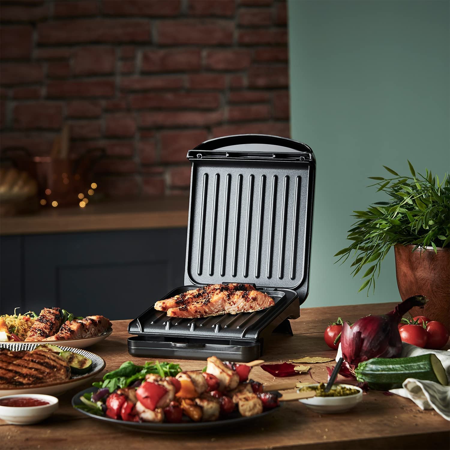 760W, entertaining, small fit, electric grill black, George Foreman 25800